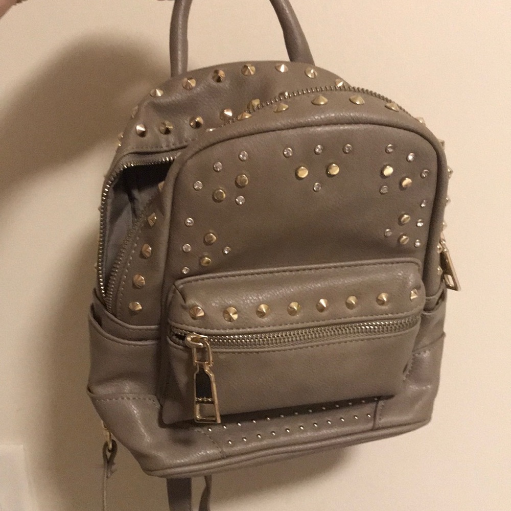 Taupe mini pack pack Brand: bebe